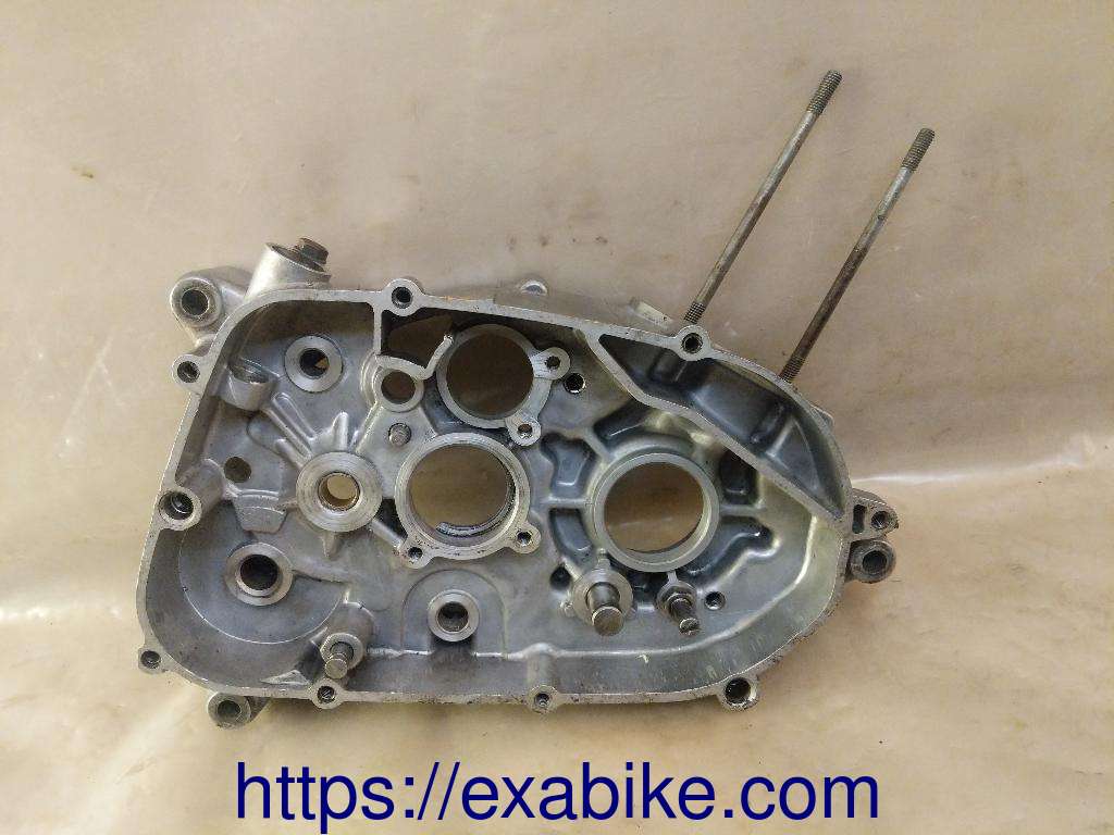 crankcase, right Yamaha 50 DTM - photo 1