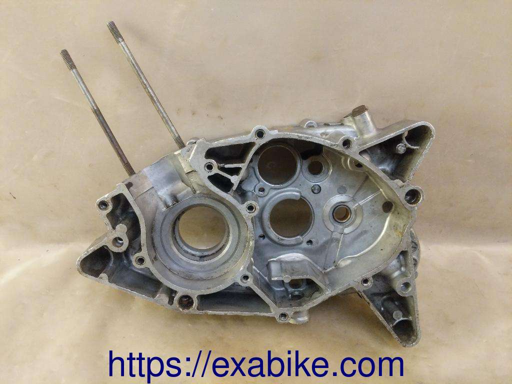 crankcase, right Yamaha 50 DTM - photo 2