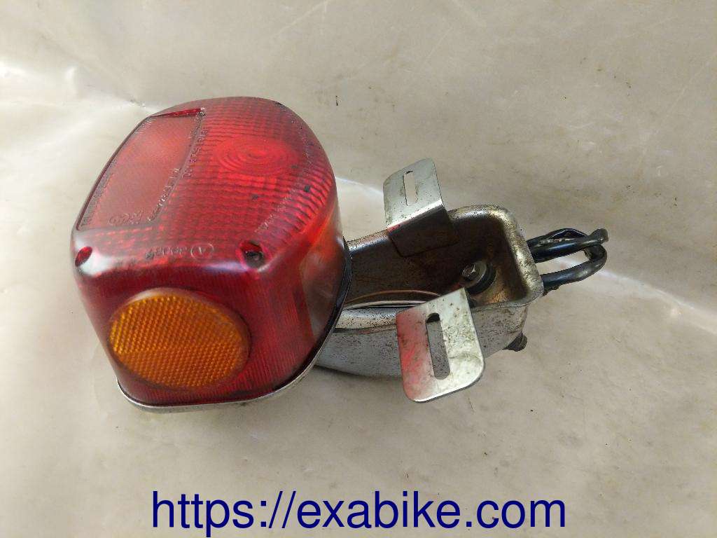 feu arriere Suzuki GS 750 - photo 2