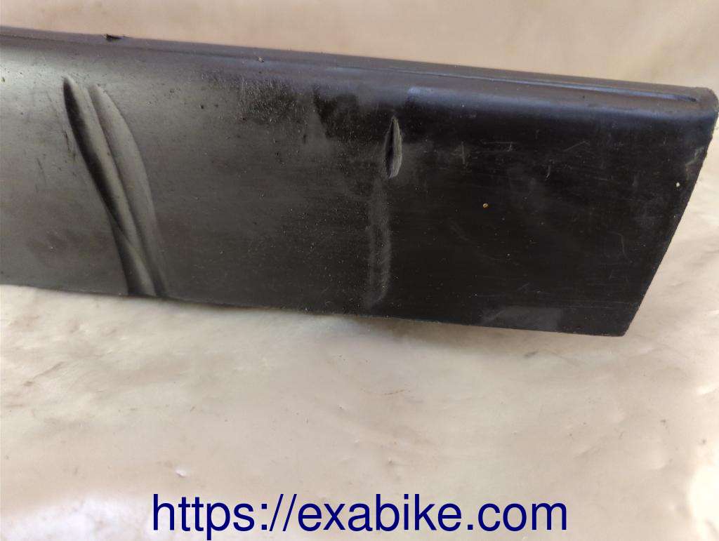 drive chain case Kawasaki GPZ 550 - photo 3