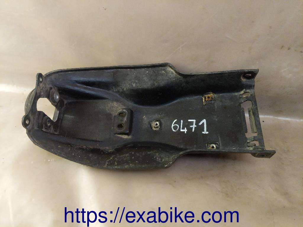garde-boue arriere Yamaha XT 350 - photo 3