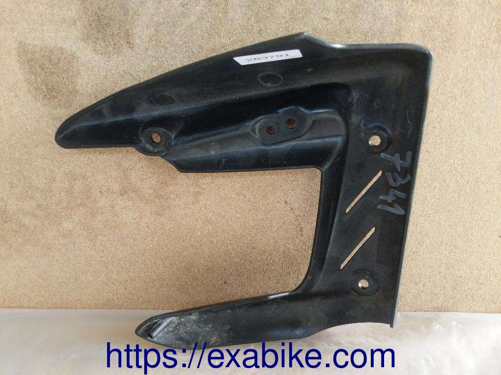 front cover, left Triumph 675 Street triple - photo 2