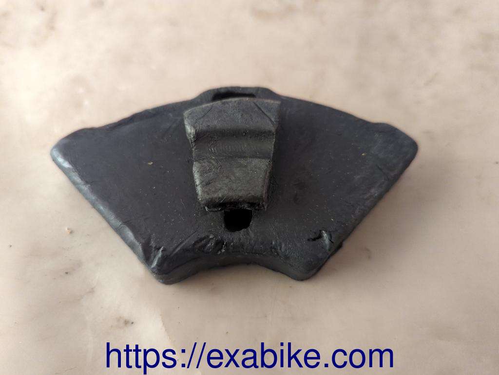 rear wheel damper Yamaha YR5 - photo 1