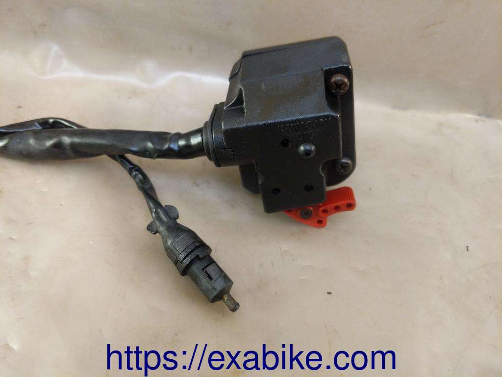 commodo gauche Kawasaki GPZ 750 - photo 4