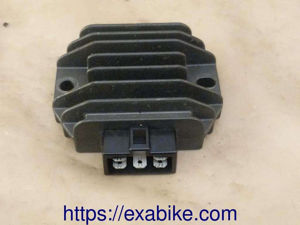 voltage regulator Yamaha YP 250 Majesty - photo 1