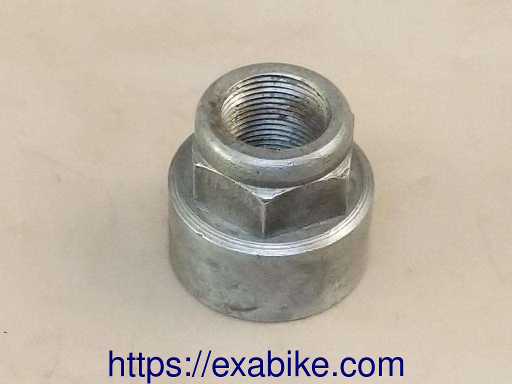 wheel axle nut, rear Motobecane 125 LT3 - photo 1