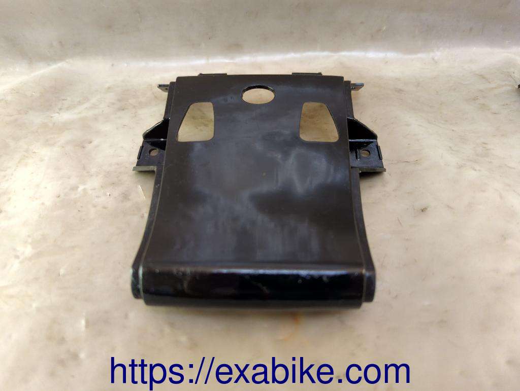 élément d'habillage arrière Kawasaki ER5 - photo 1