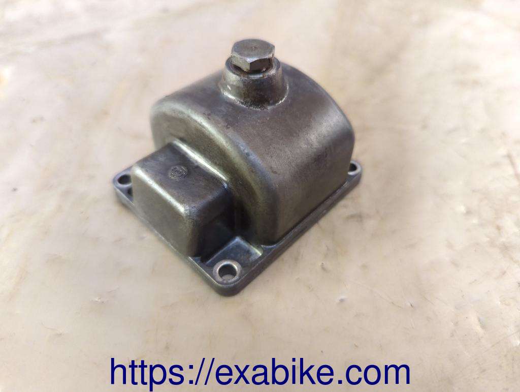 carburetor float chamber Yamaha XS 850 - photo 1