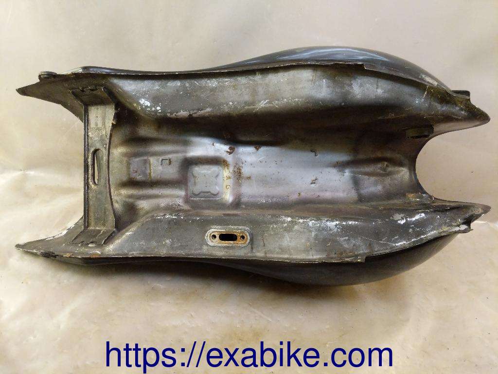 fuel tank Yamaha XJ 900 - photo 4