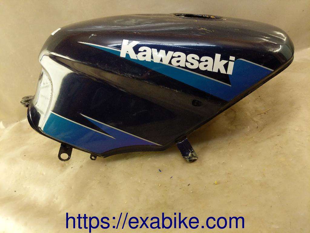 réservoir à essence Kawasaki GPZ 500 - photo 1