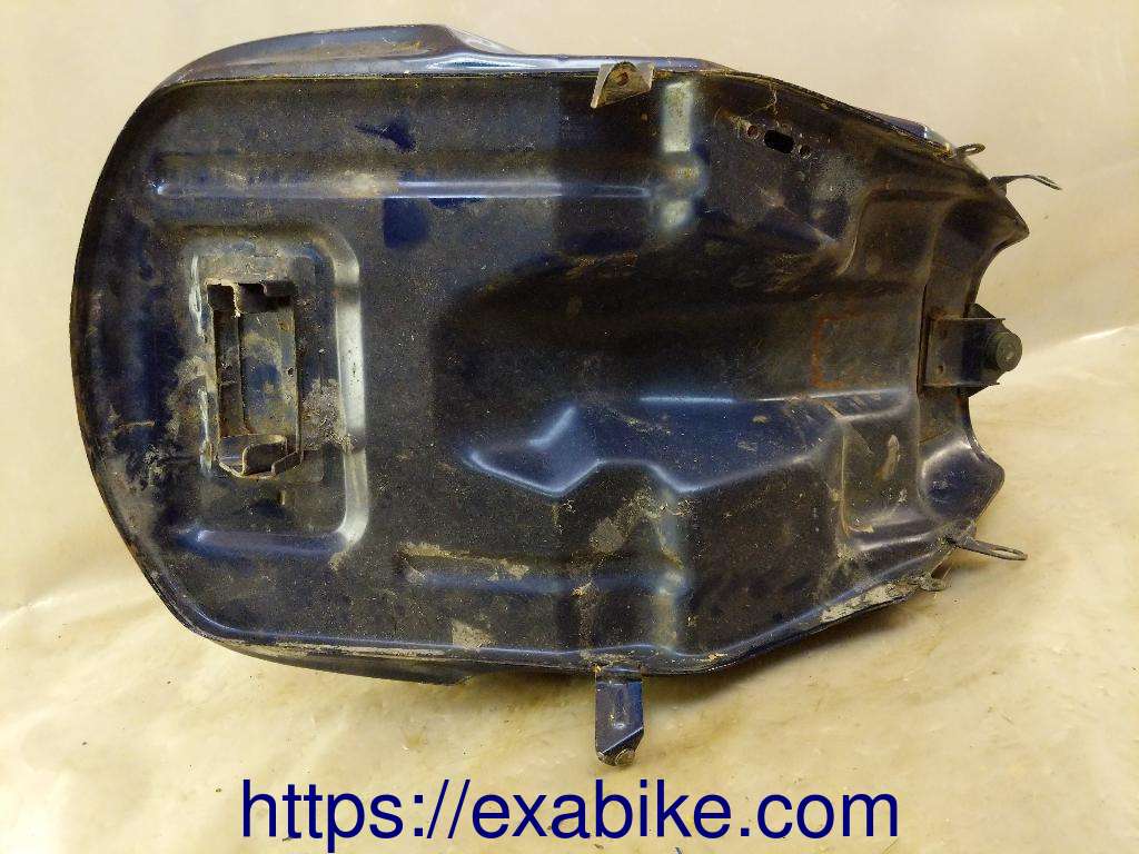 réservoir à essence Kawasaki GPZ 500 - photo 4
