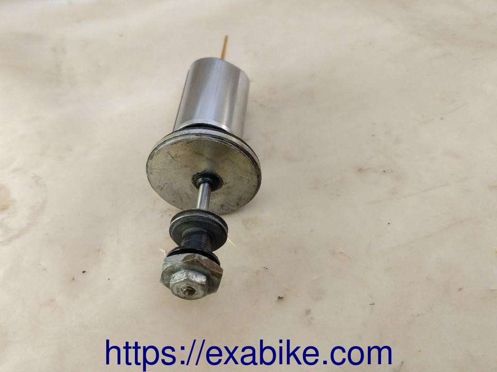carburetor valve Honda CB 750 Four - photo 2