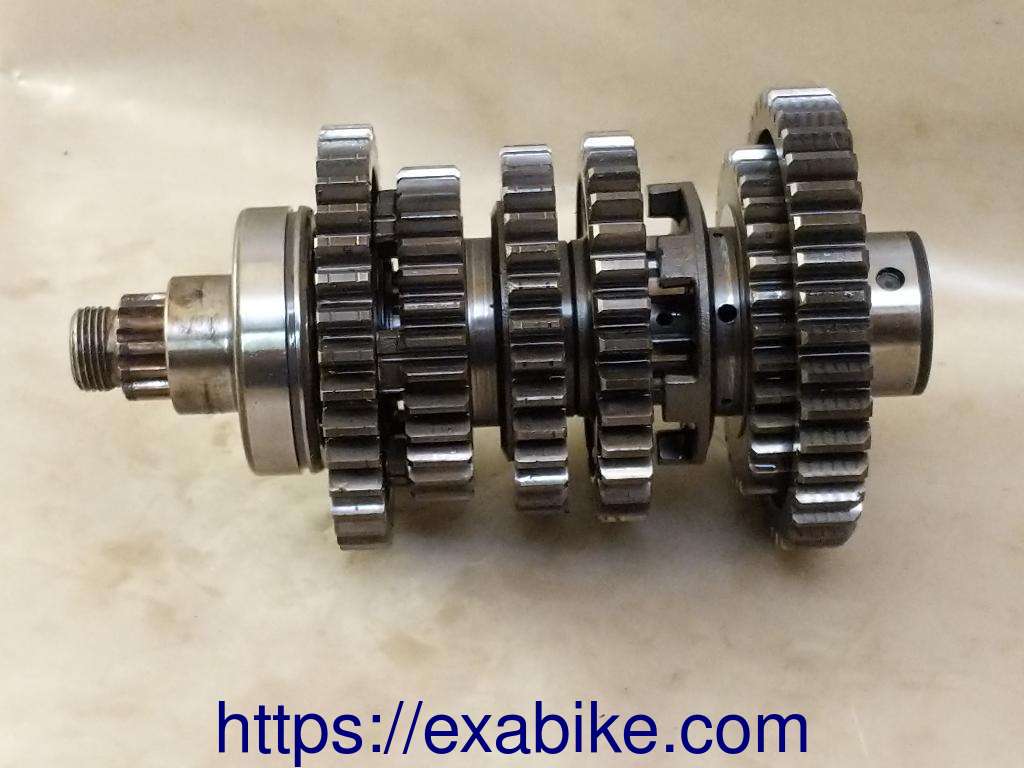 arbre secondaire de boite Kawasaki ZX9R - photo 1