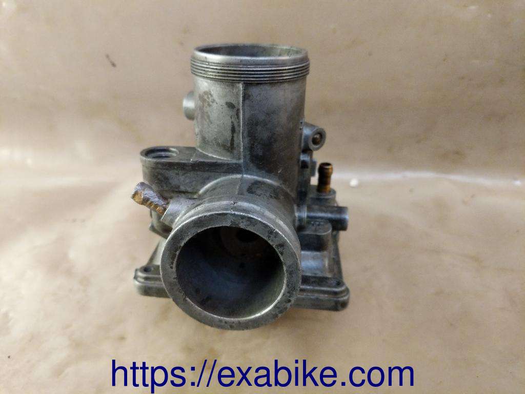 carburetor body Suzuki T500 - photo 5