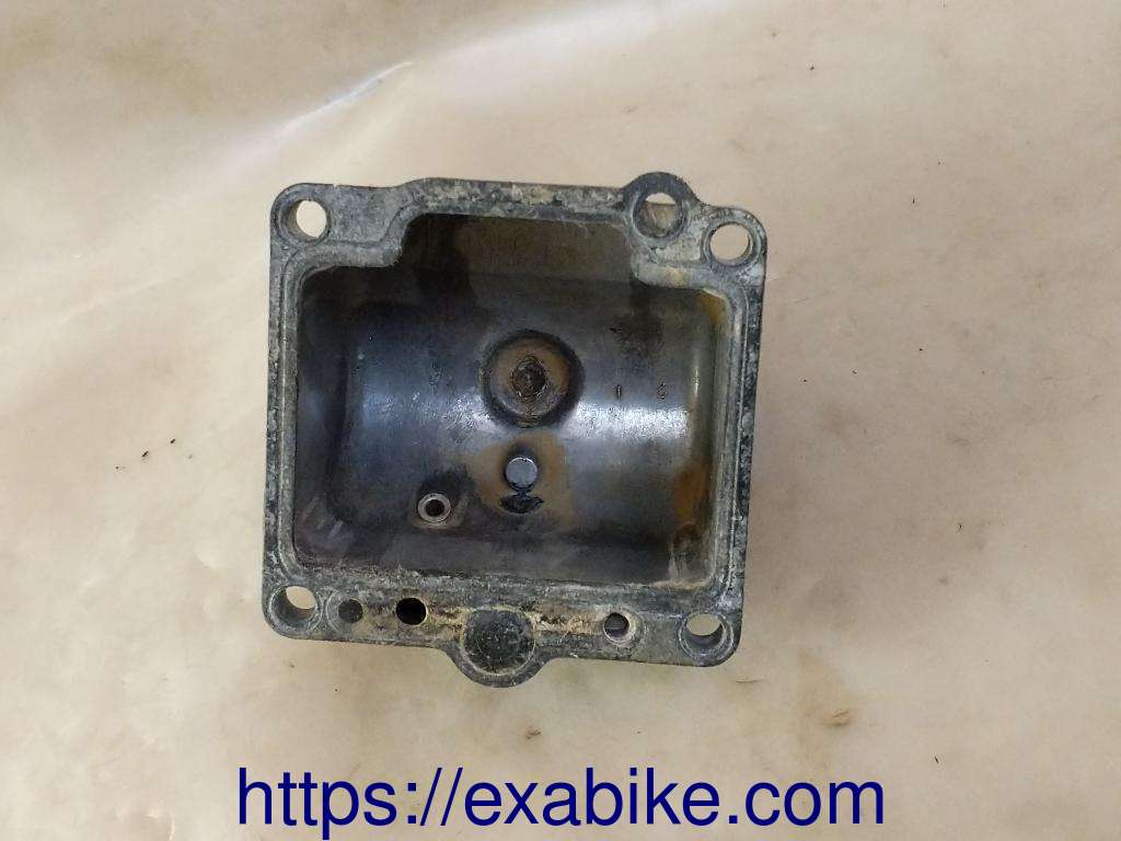 carburetor float chamber Yamaha XS 1100 - photo 3