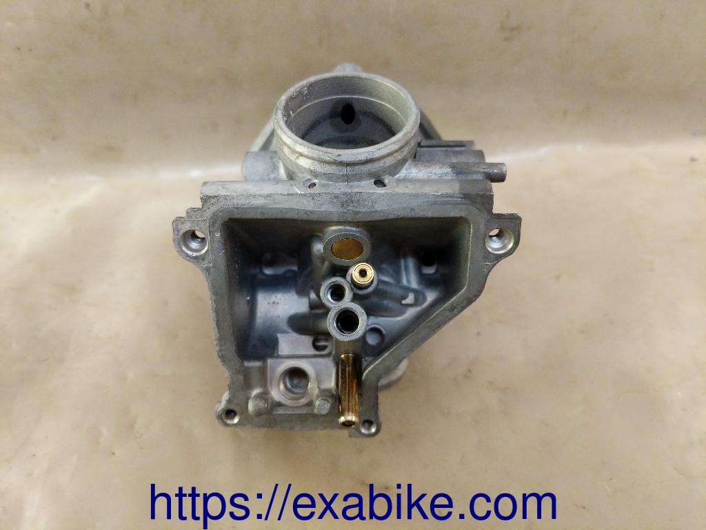 carburetor body, rear Honda VT 250 - photo 4