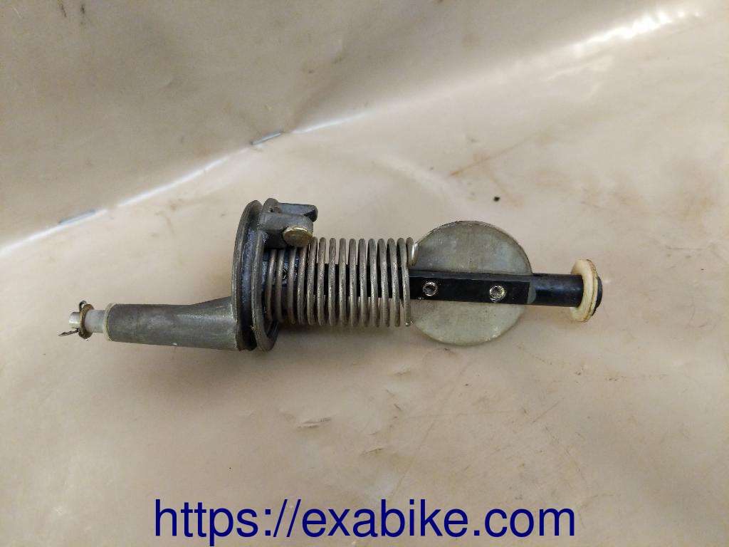 carburetor part Honda VT 250 - photo 2