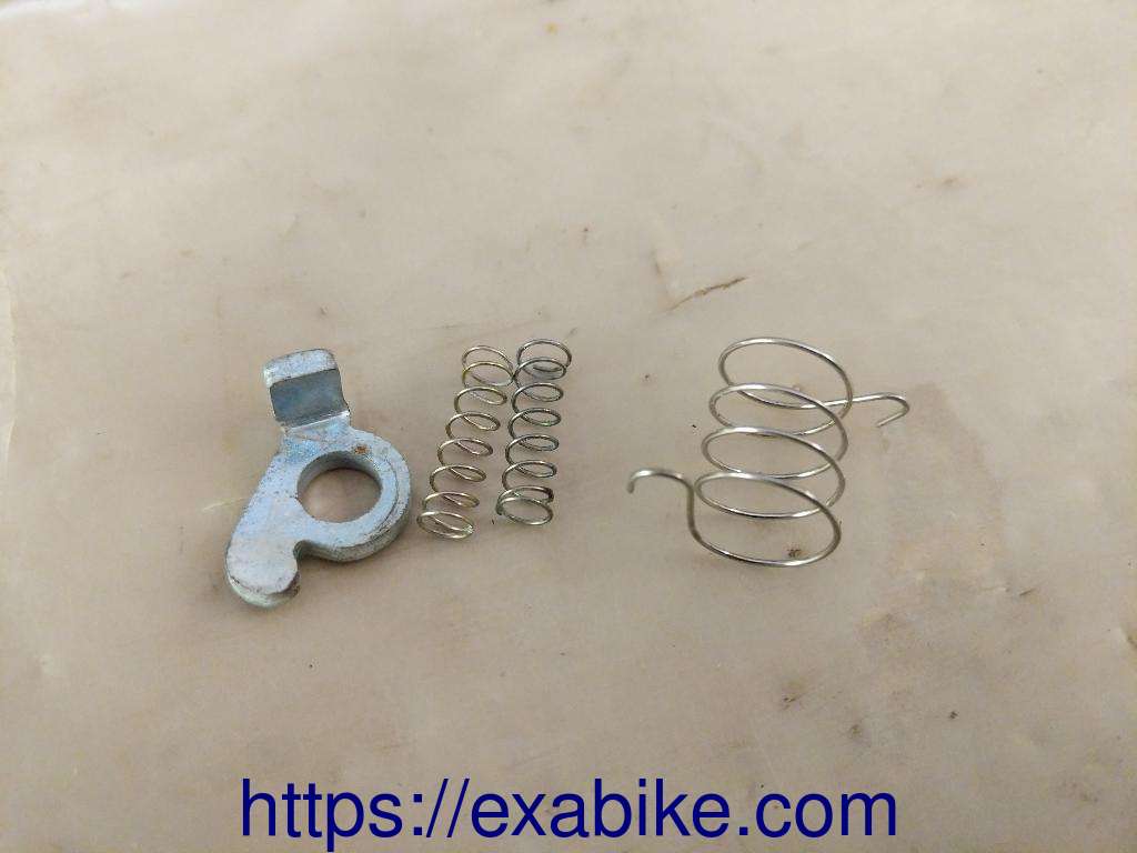 carburetor parts Honda VT 250 - photo 1