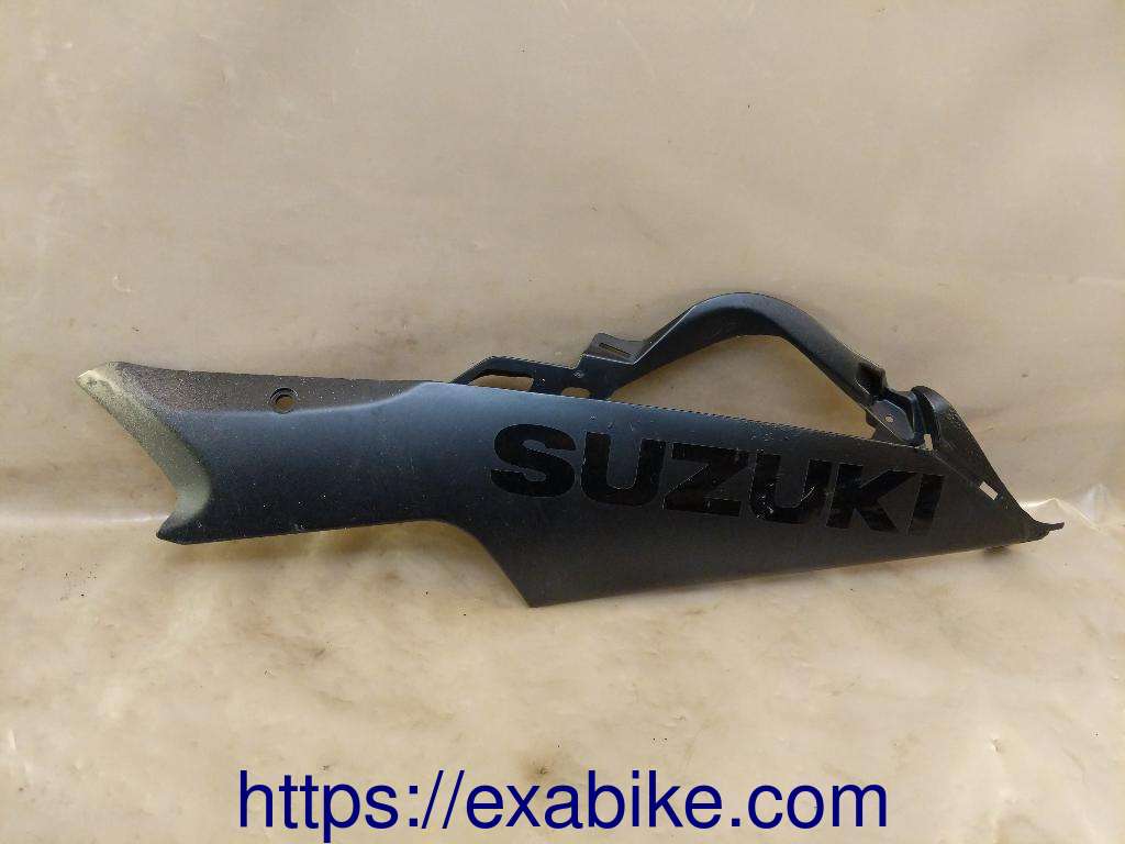 lower cowl, right Suzuki GSXR 600 - photo 1