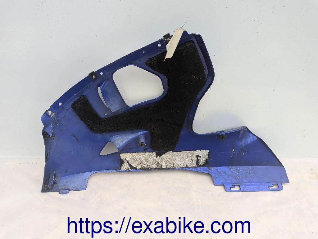 lower cowl, right Yamaha R6 - photo 2