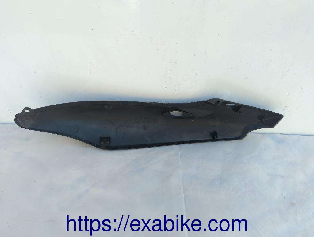 flanc arriere droit Yamaha TDM 850 - photo 2