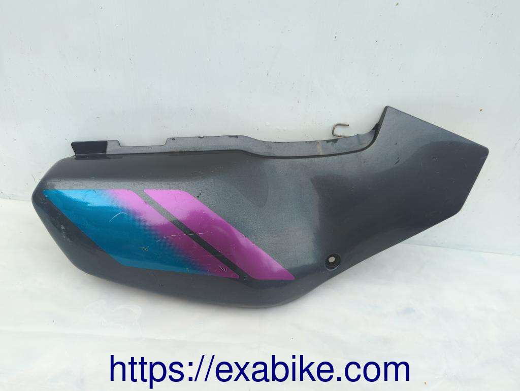 cache latéral droit Yamaha XTZ 750 - photo 1