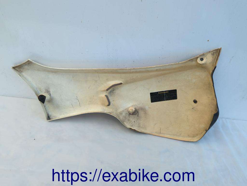 cache latéral droit Kawasaki KLR 600 - photo 2
