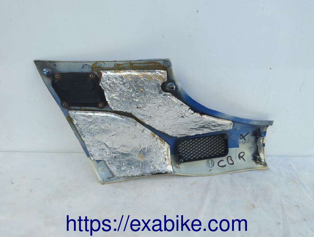 side cover, right Honda CBR1000F - photo 2