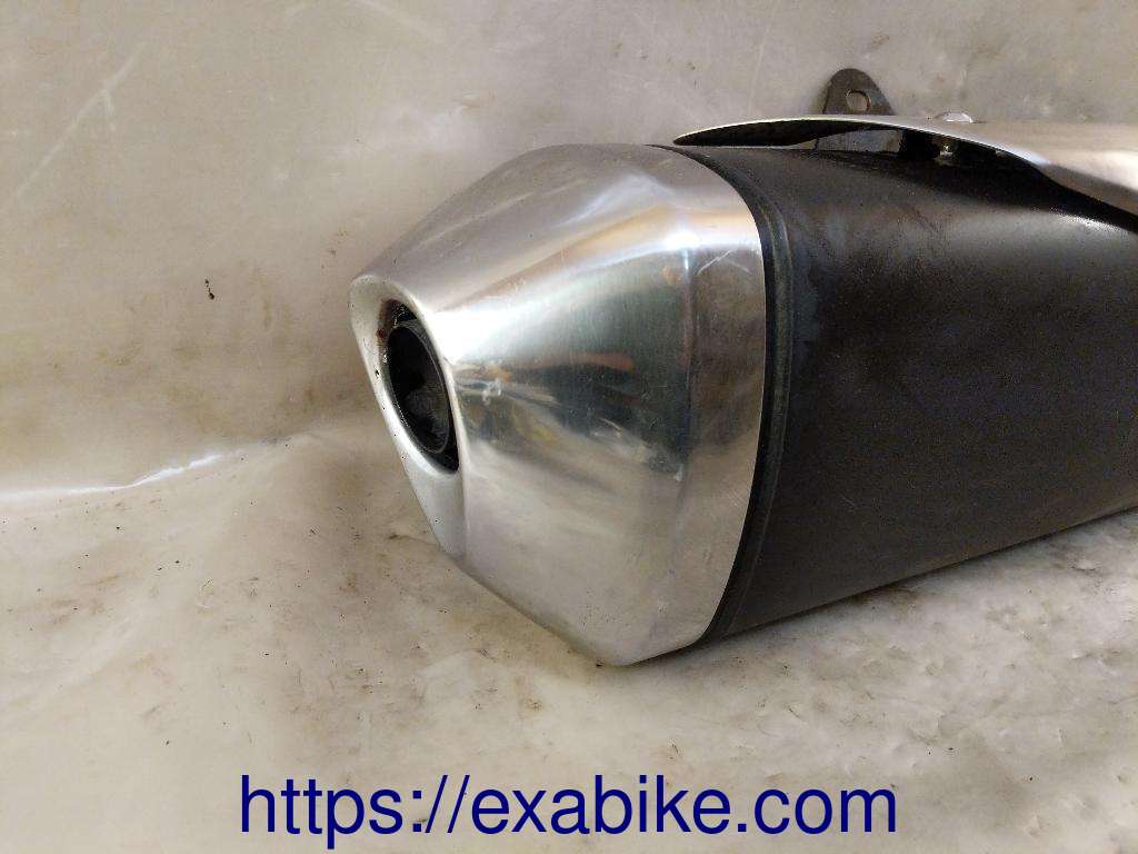 muffler Suzuki GSR 750 - photo 2