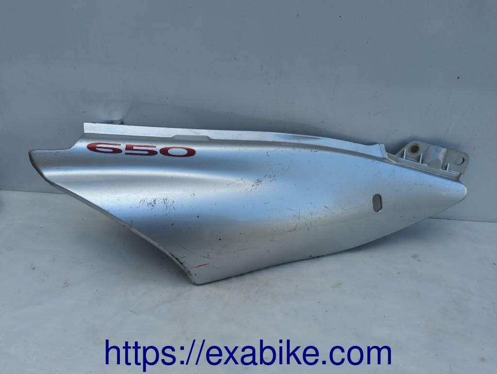 side cover, right Suzuki XF 650 Freewind - photo 1