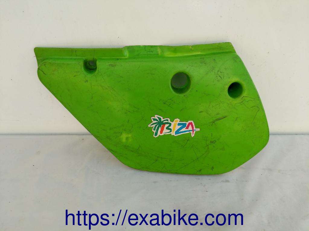 cache latéral gauche Kawasaki KMX 125 - photo 1