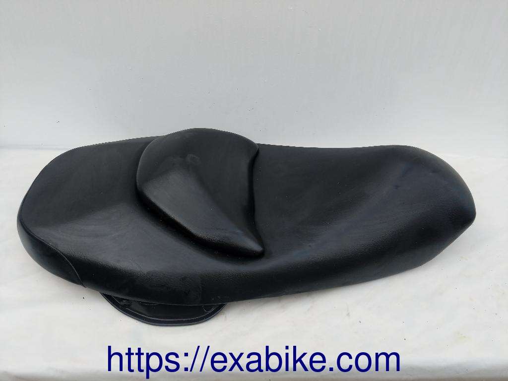 seat Suzuki 125 Burgman - photo 2