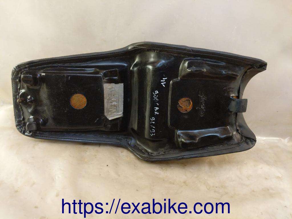 seat Honda CBR 900 - photo 4