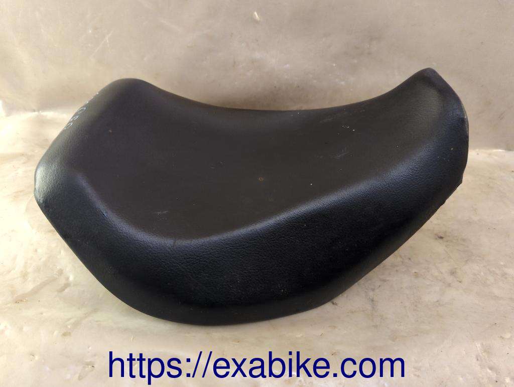 seat, front Suzuki RF 600 - photo 1
