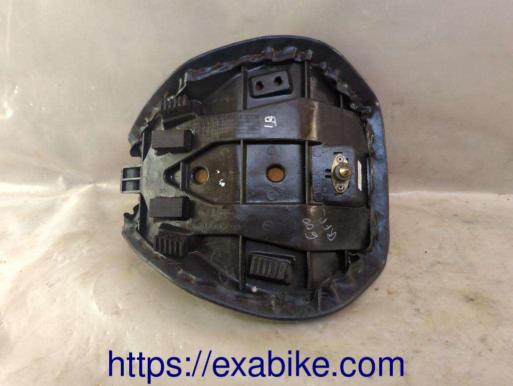 seat, front Suzuki RF 600 - photo 3