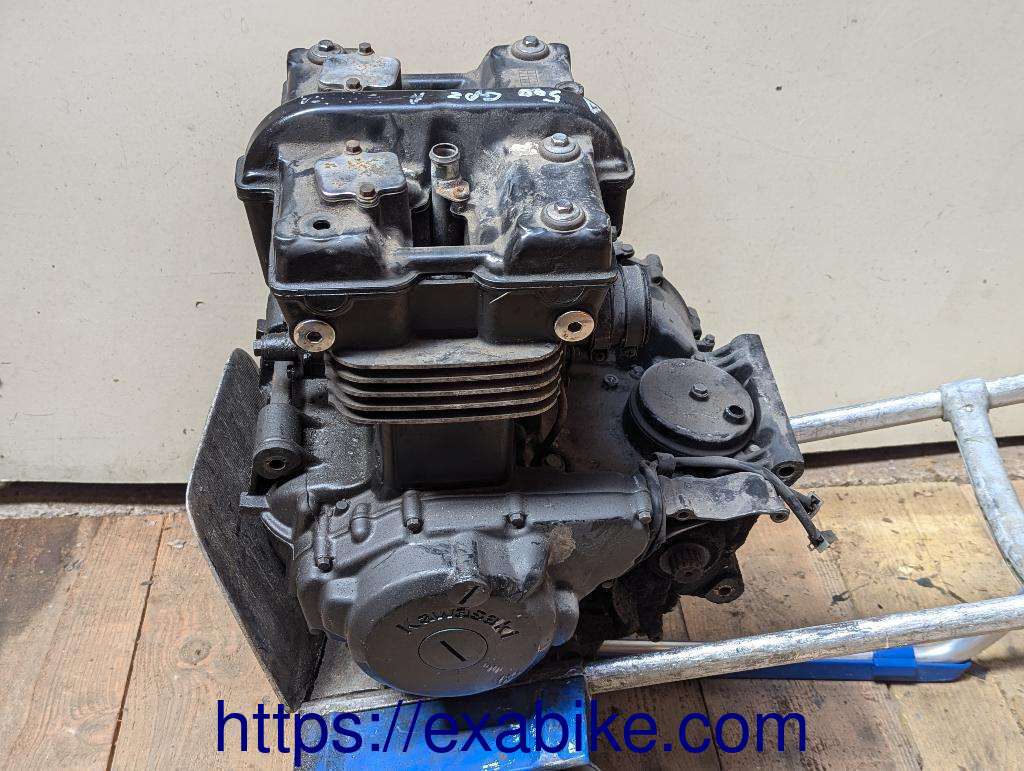 engine Kawasaki GPZ 500 - photo 2