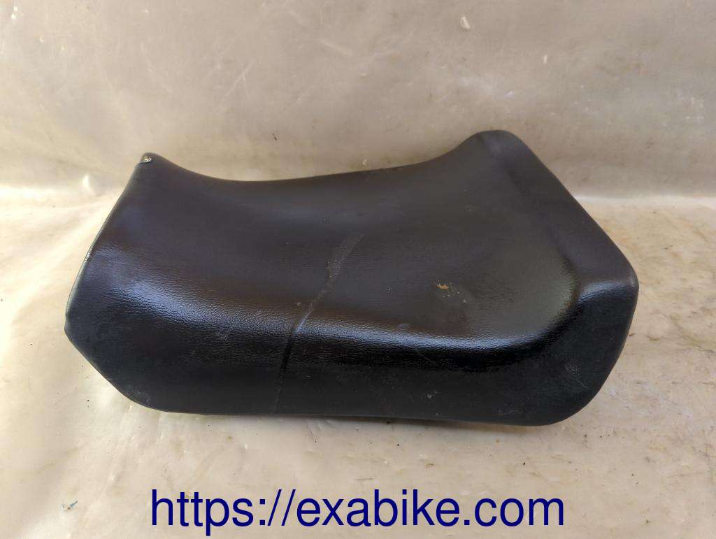 seat Suzuki GSXR 1100 - photo 1