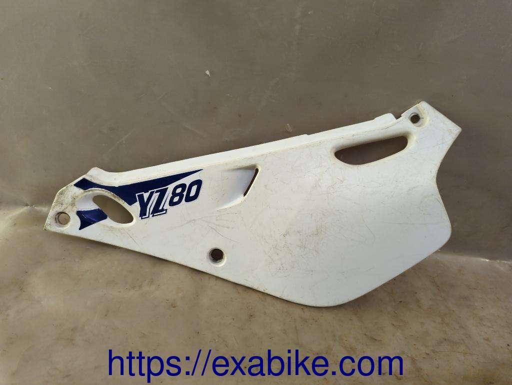 cache latéral gauche Yamaha YZ 80 - photo 1