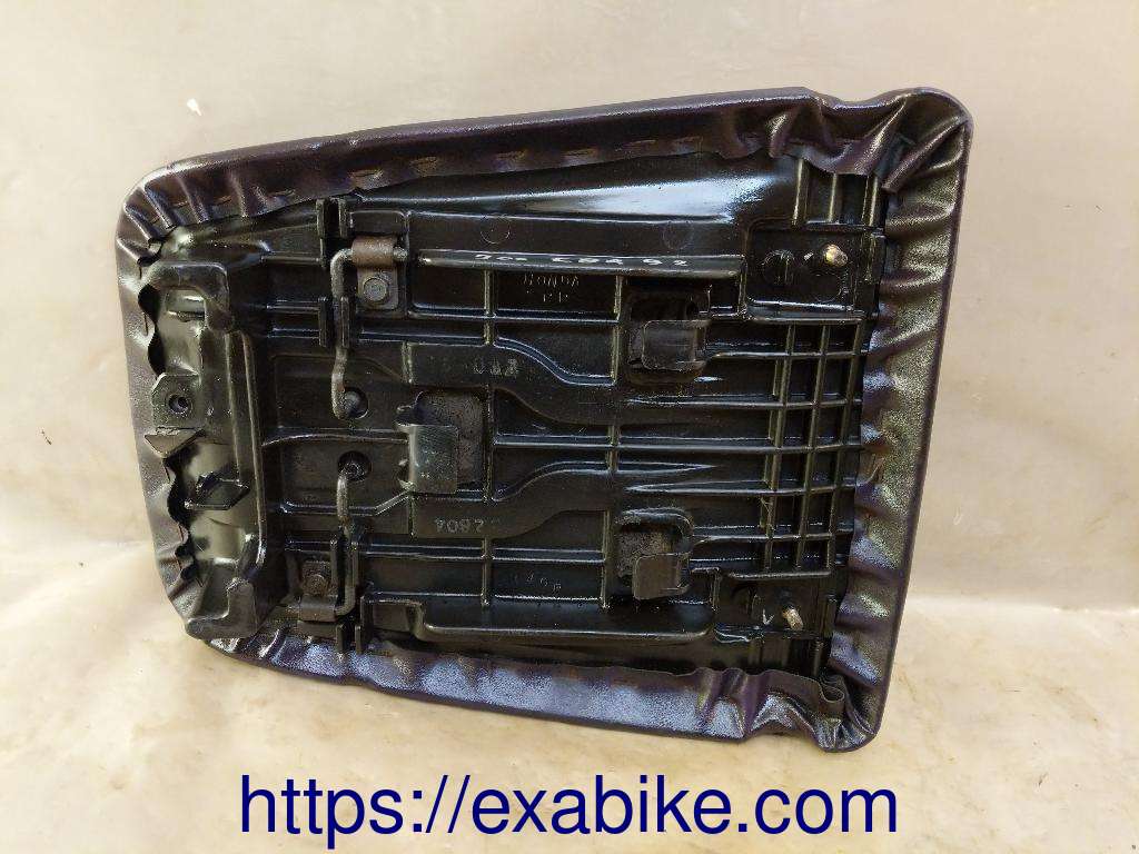 seat, rear Honda CBR 900 - photo 3