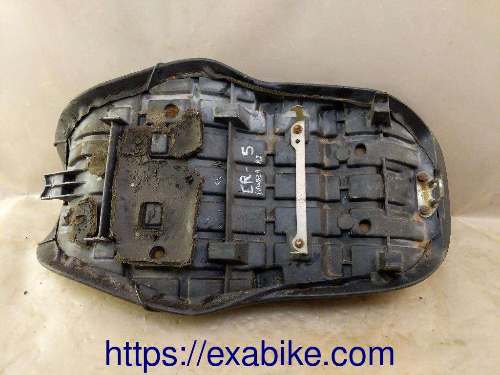 seat Kawasaki ER5 - photo 4