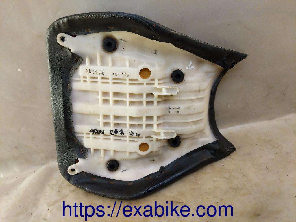 seat, front Honda CBR1000RR - photo 3