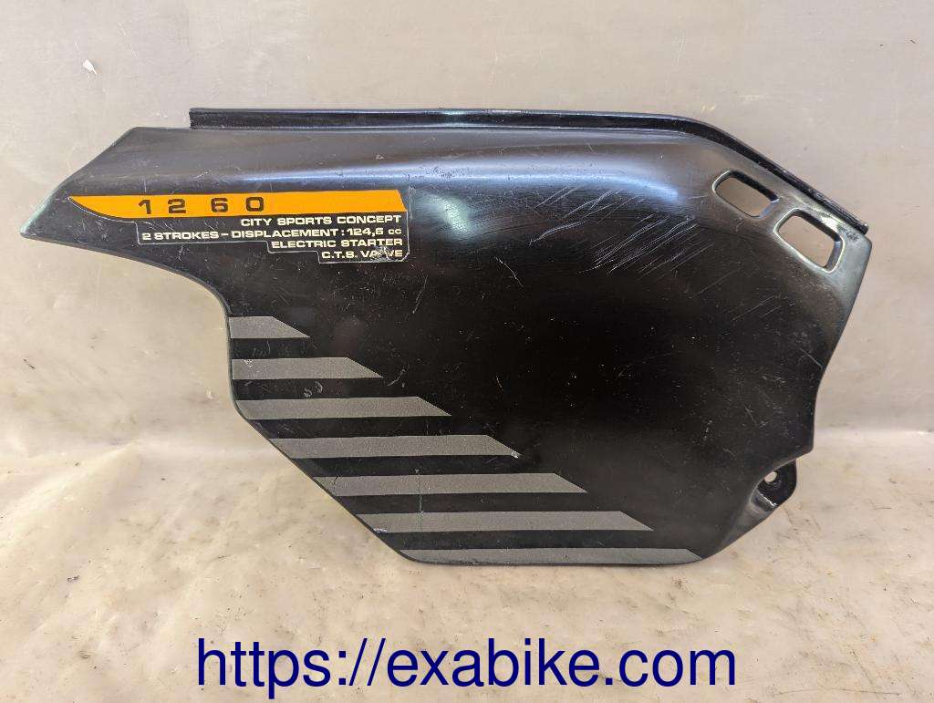 cache latéral droit Cagiva Supercity 125 - photo 1