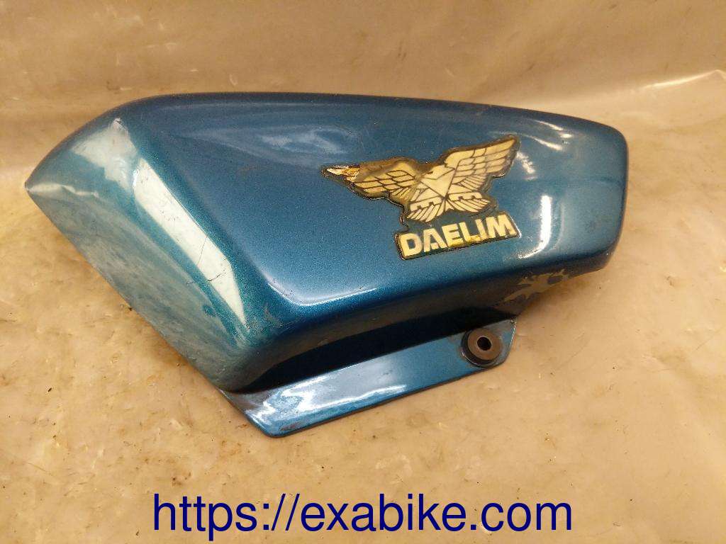 cache latéral gauche DAELIM VT 125 - photo 2