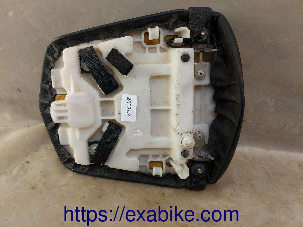 seat, rear Yamaha R6 - photo 3