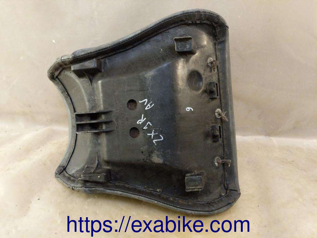 seat, front Kawasaki ZX9R - photo 4