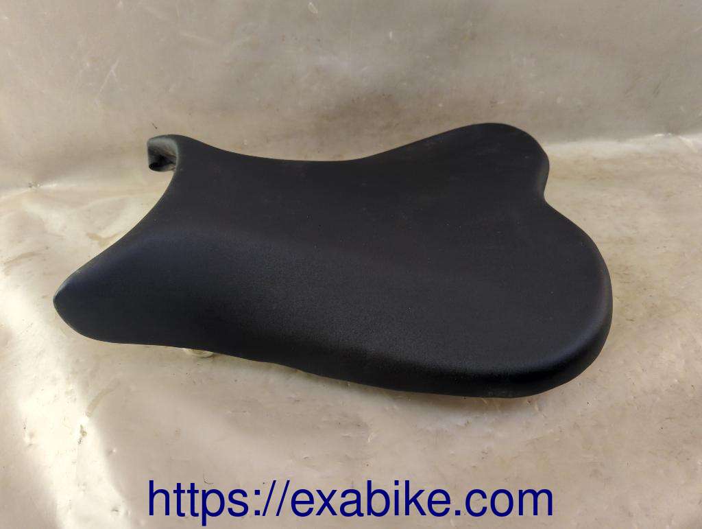 selle avant Suzuki GSXR 600 - photo 1