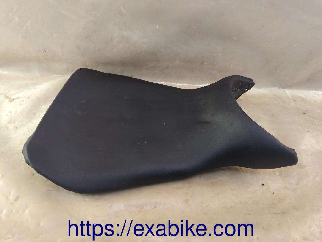 seat, front Yamaha R6 - photo 1