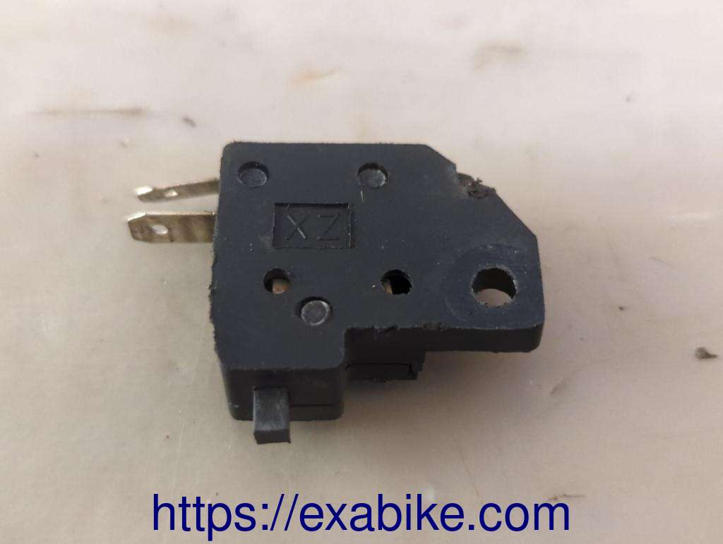 switch, front Suzuki 125 Burgman - photo 1