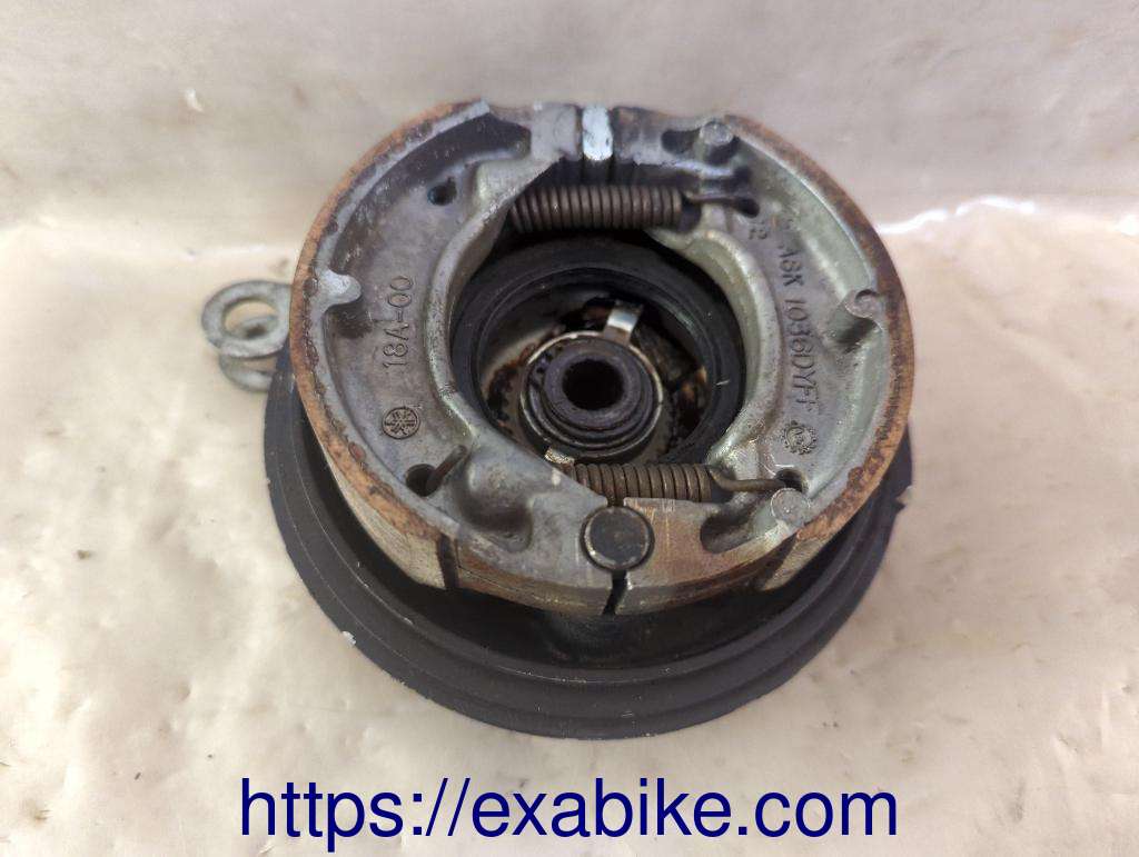 brake panel, front Yamaha 50 DTMX - photo 2