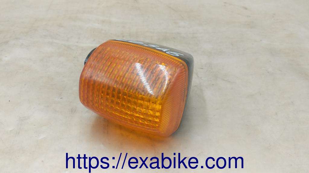 clignotant arrière droit Honda VF1000F - photo 1